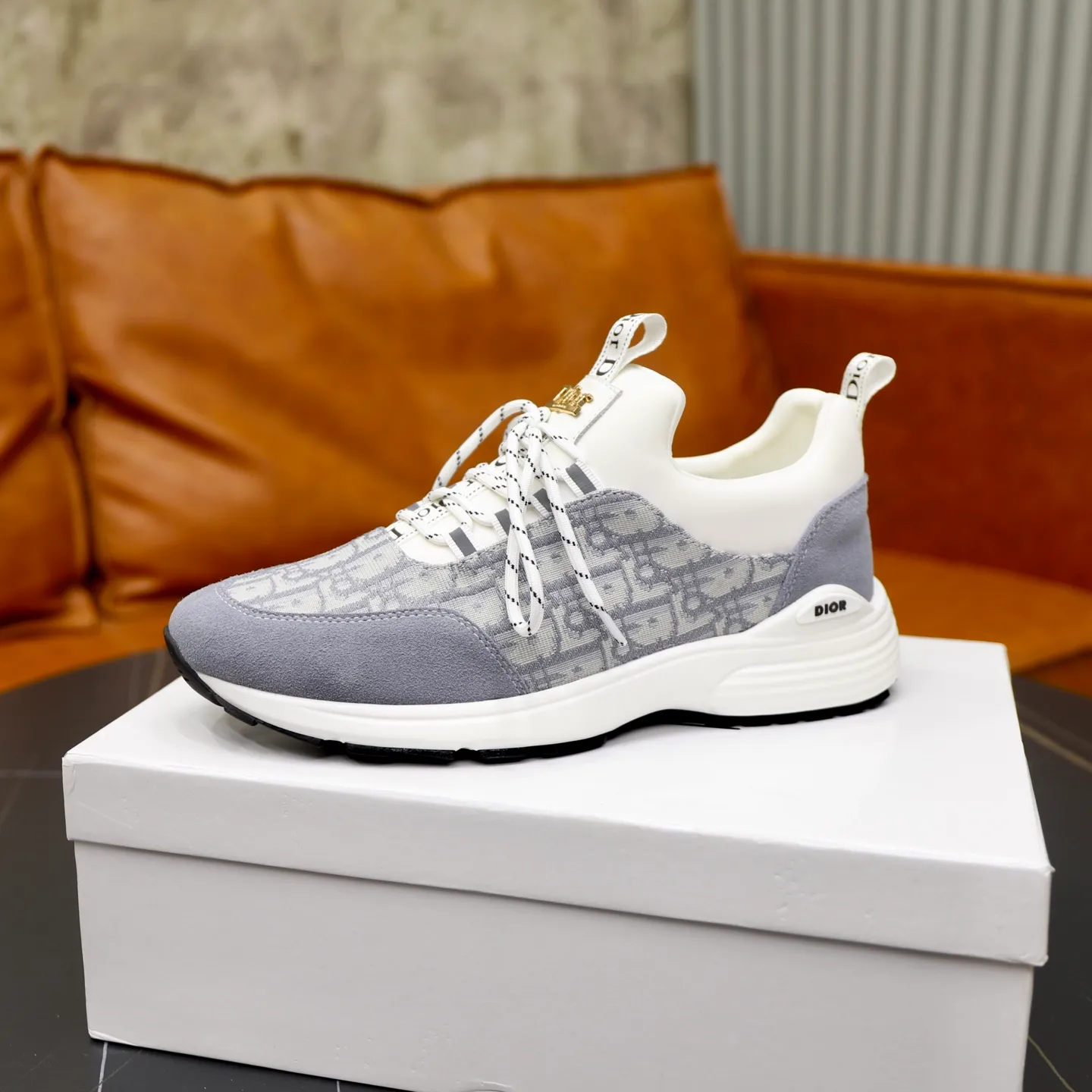 Ex-factory price: 440💰🙅‍♂️🙅‍♂️🙅‍♂️ Brand: Dior DIOR Standard code: 38-44 (45 customized) Grade: Same as the official website Material: Original material splicing Comfortable and breathable lining Lightweight and wear-resistant sports outsole Style category: Men's fashionable casual shoes Running sneakers Distinguished luxury brand elements Top luxury Color: actual picture color